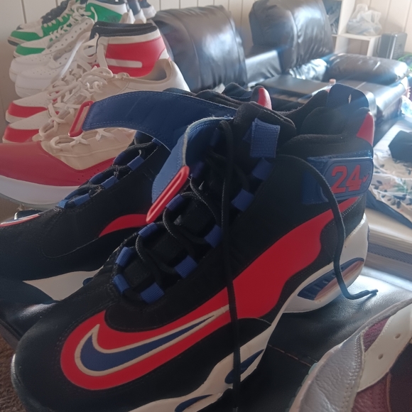 VARIETY TOP NIKE , JORDANS & MISC. LOT!!!!!   SIZE 11 - Picture 9 of 16